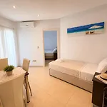 公寓式酒店 纳克索斯海滨公寓 4*