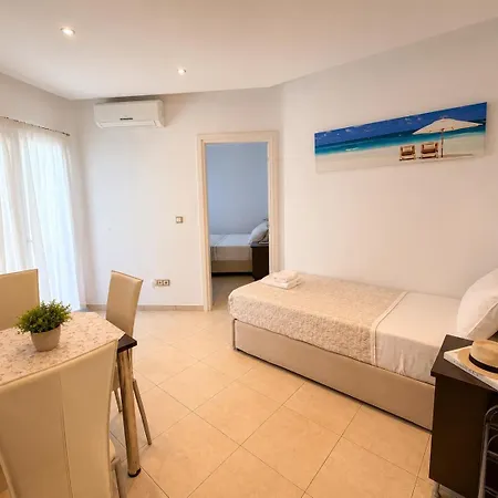 شقة فندقية Naxos Mare 4*